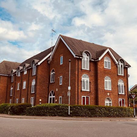 Eskdaill Place Apartment Kettering Luaran gambar