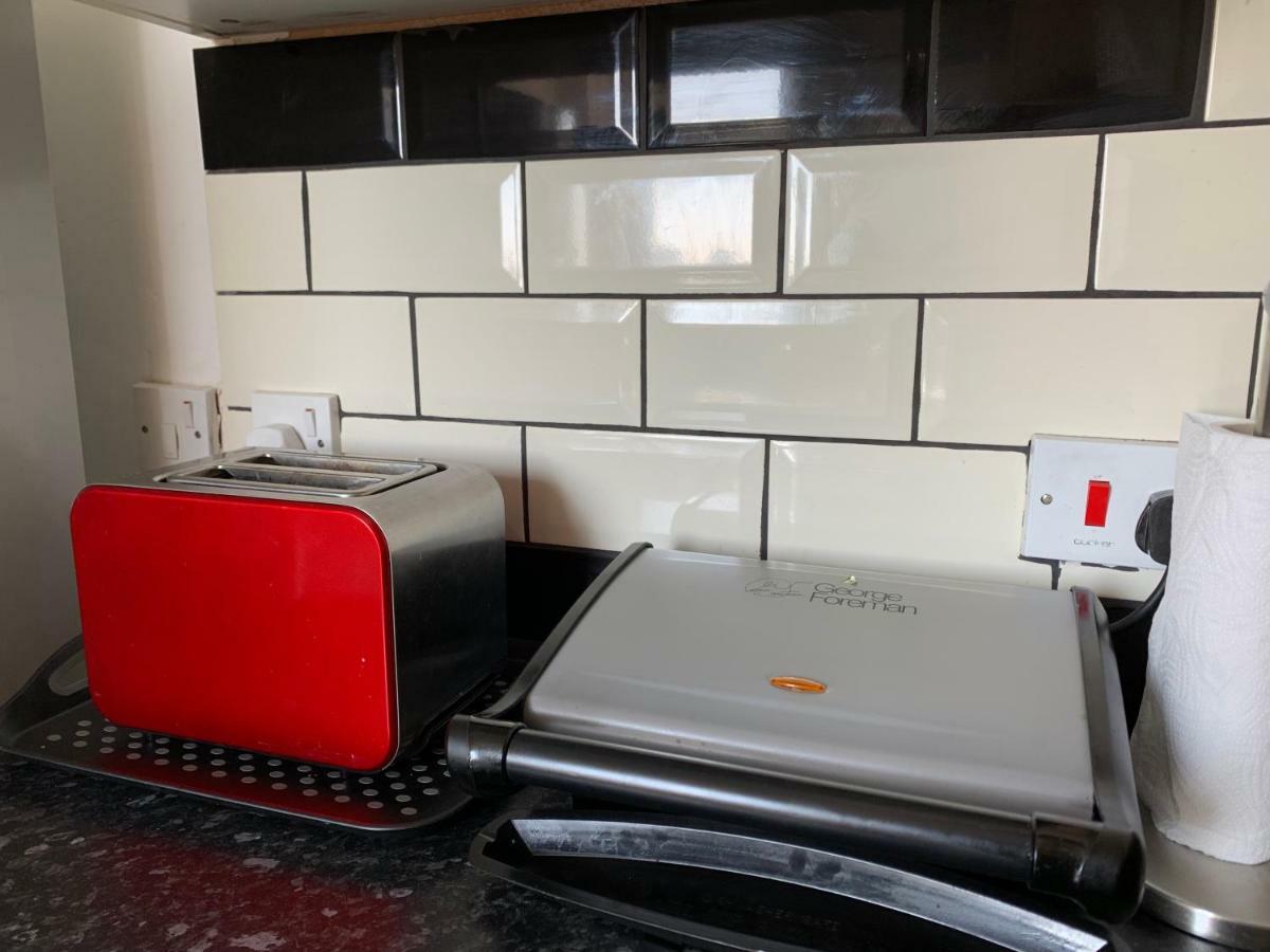 Eskdaill Place Apartment Kettering Luaran gambar